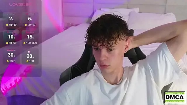 Freechat cute_thomas on StripChat