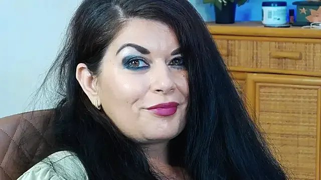 Freechat EllenGrace on StripChat