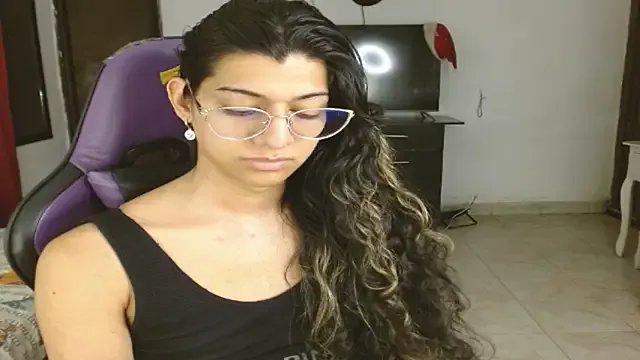 Freechat engielphoenis14 on StripChat