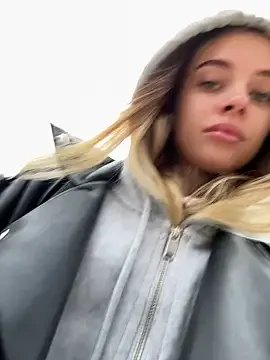 Freechat enjoy_my_beauty on StripChat