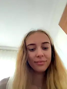 Freechat enjoy_my_beauty on StripChat