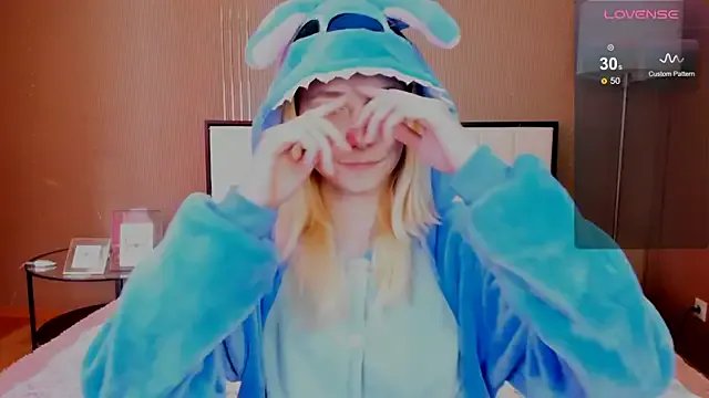 Freechat fleximona on StripChat