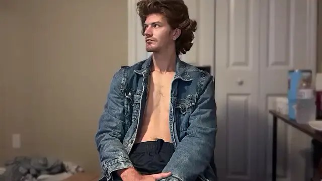 Freechat greekmythics on StripChat