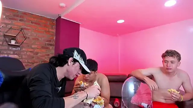 Freechat Handsomeboyss19 on StripChat