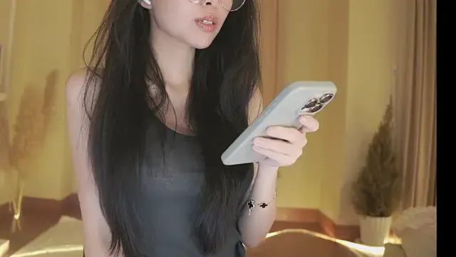 Freechat Hi_Feel_Me on StripChat