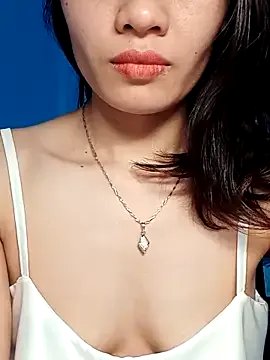 Freechat Hinna_x on StripChat