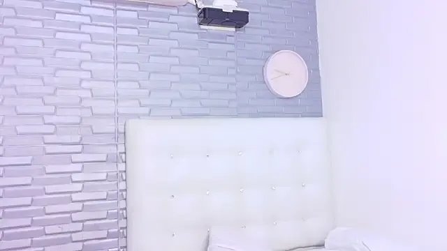 Freechat Hungry_pussy18 on StripChat