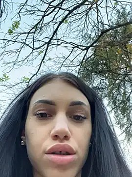 Freechat ilariea_girl on StripChat