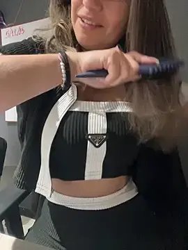 Freechat Isabella_Varella on StripChat