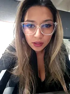 Freechat Isabella_Varella on StripChat