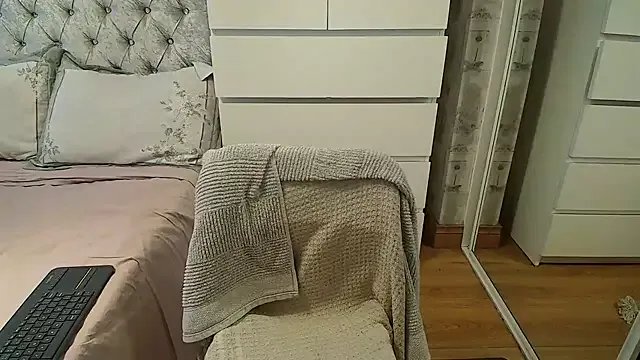 Freechat jessicaIee on StripChat