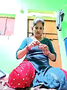 Group Karishma_cute on StripChat