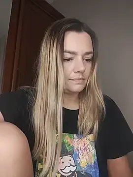 Freechat KrissSexi on StripChat