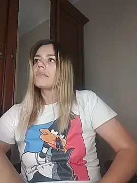 Freechat KrissSexi on StripChat