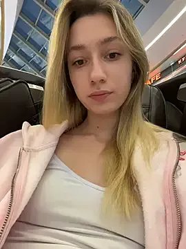 Freechat Lia__Love on StripChat