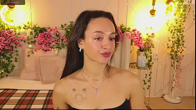 Lolly_Neal on StripChat 