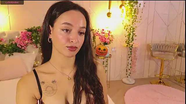 Lolly_Neal on StripChat 