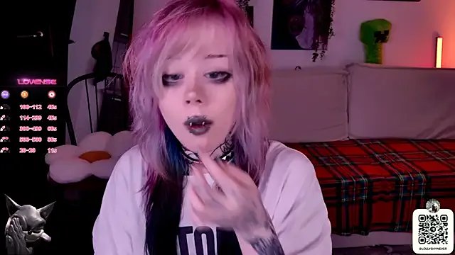 Freechat Lollyshy on StripChat