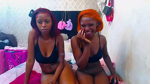 Freechat LonelyQueenxx25 on StripChat