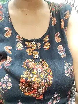 Freechat meenu_bhabhi547 on StripChat