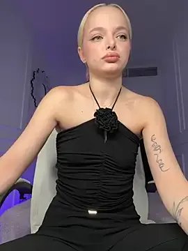 Freechat miss_blondiee on StripChat