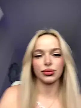 Freechat miss_blondiee on StripChat