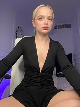Freechat miss_blondiee on StripChat