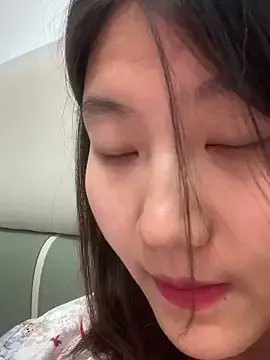 Freechat mmmooo808 on StripChat