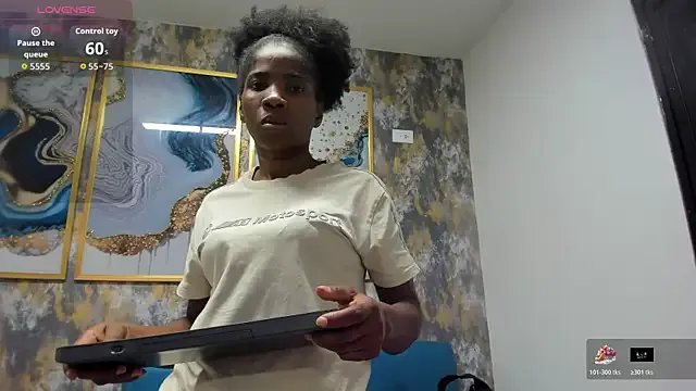 Freechat MonicaSchwartz on StripChat