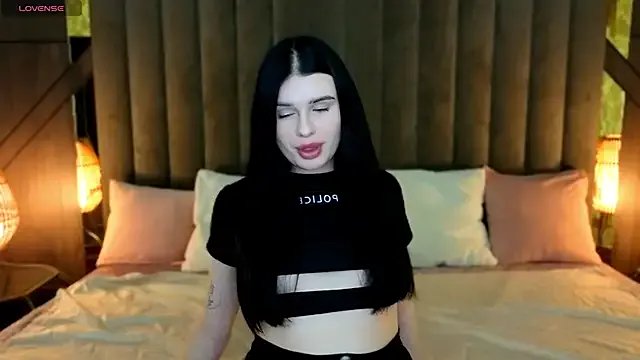 Freechat Neyla_Charm on StripChat