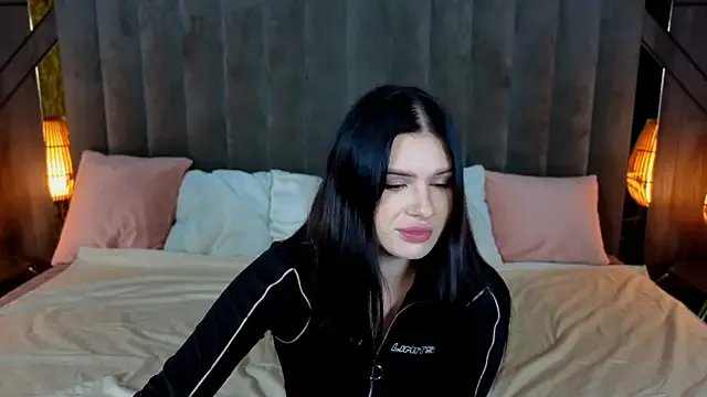 Freechat Neyla_Charm on StripChat