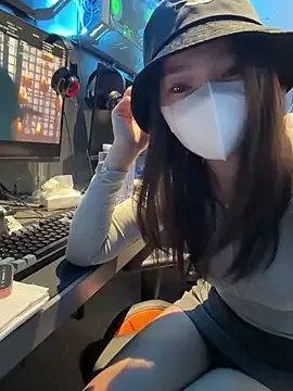 Freechat nideanbaby on StripChat