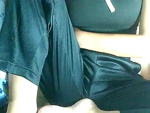 Freechat PinaySkinnyGirl on StripChat