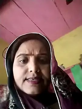 Freechat Pooja_hote on StripChat