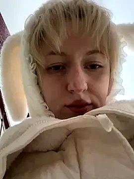 Freechat RonnieKiss on StripChat