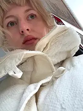 Freechat RonnieKiss on StripChat