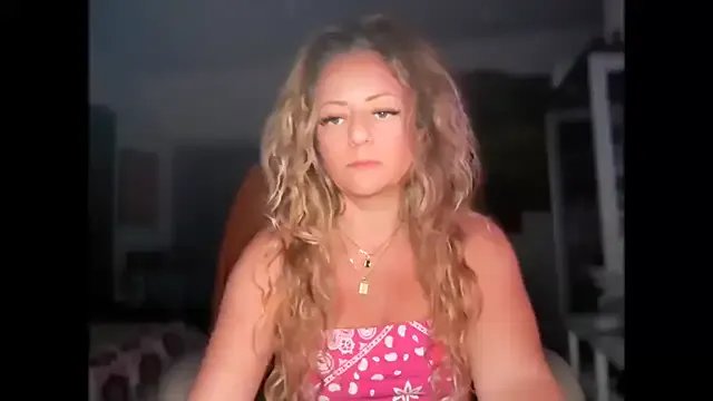 Freechat sage_love on StripChat