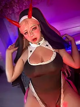 Freechat seraphine23 on StripChat