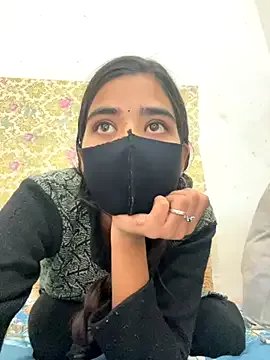 Freechat Sexykhushi041 on StripChat