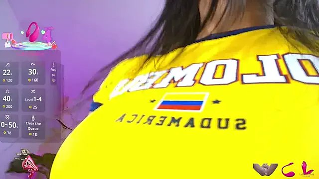 Freechat sharlottxl on StripChat