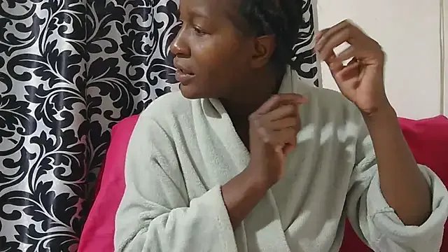 Private sluttylaura21 on StripChat