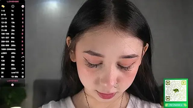 Sssonya on StripChat 