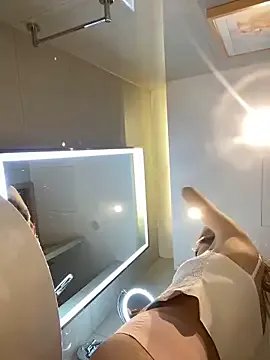 Group Sunflower-77 on StripChat