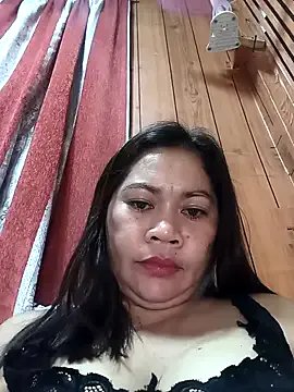 Freechat SweetChubbyMommy_02 on StripChat