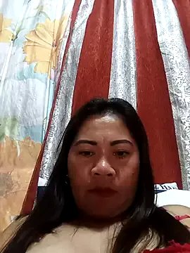 Freechat SweetChubbyMommy_02 on StripChat