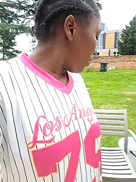 Freechat SweetHoney21_ on StripChat