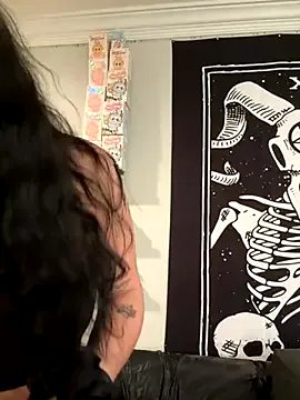 Freechat ThicBunz on StripChat