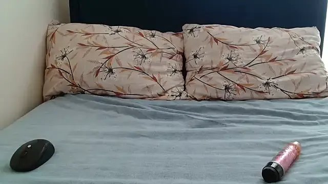 Freechat truthforliess on StripChat