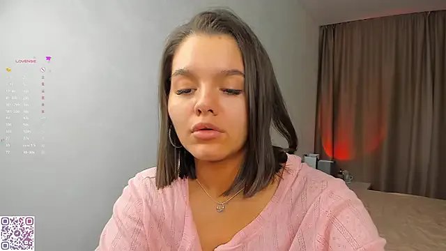 Freechat Xo_Laura on StripChat