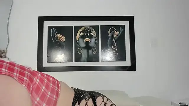 zoee_lovv on StripChat 